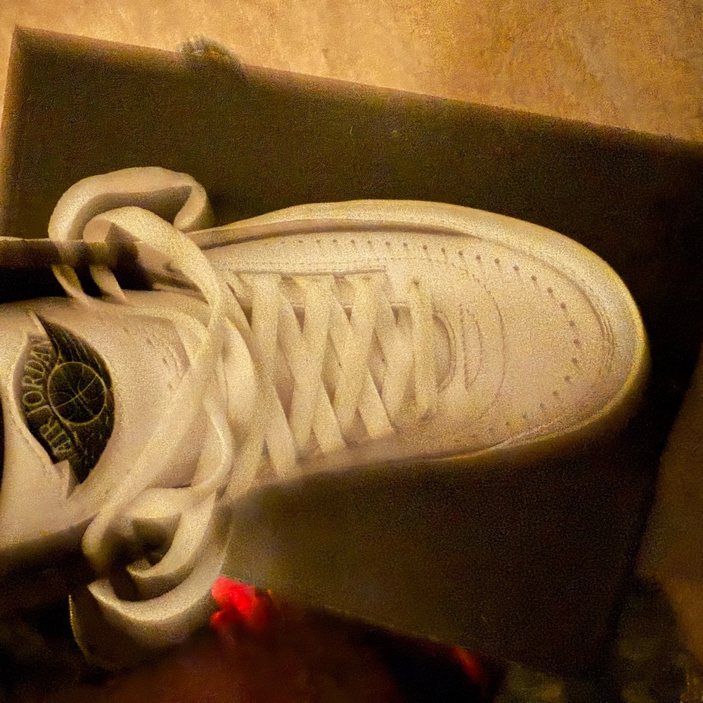 Jordan Kids Sneakers in White and Black